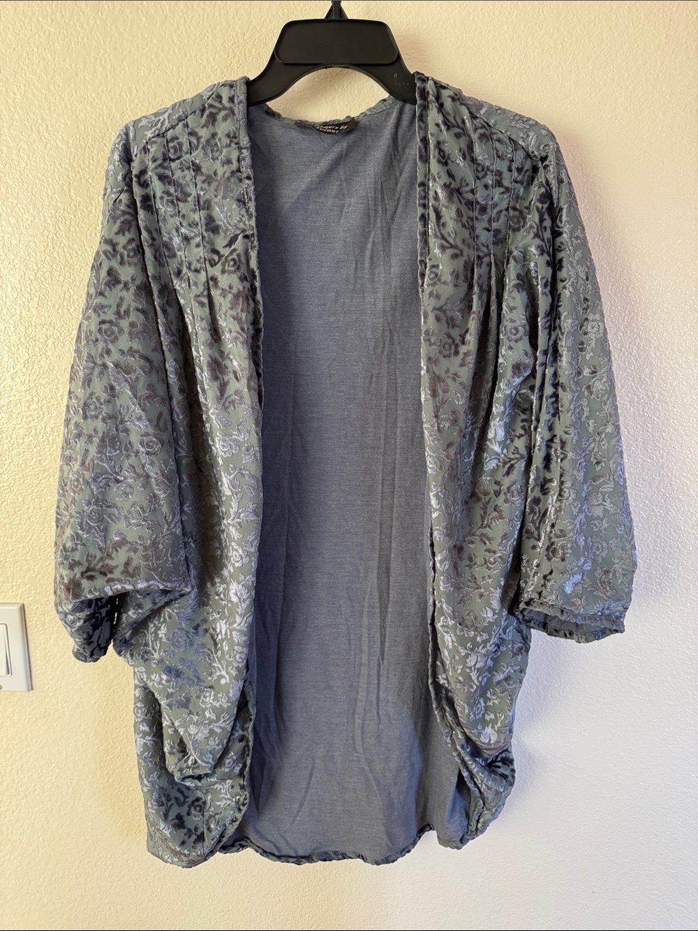 Women's Slate Blue Velvet Burnout Open Front Jacket